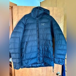 Arc’Teryx Thorium Hooded Jacket - Black, Large